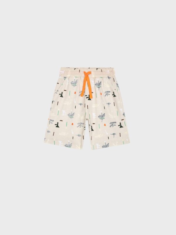 short beige pour enfant garçon ado idéal pour le printemps et l'été boutique saint martin en haut dans les monts du lyonnais