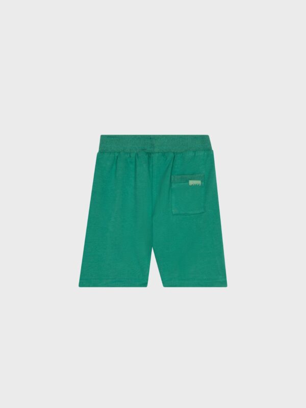 Short vert avec poches pour petits garçons, boutique de vêtements pour enfants à Saint Martin en Haut, dans les Monts du Lyonnais