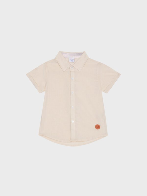 Chemise beige en lin, agréable à porter, boutique de vêtements pour enfants à Saint Martin en Haut, dans les Monts du Lyonnais