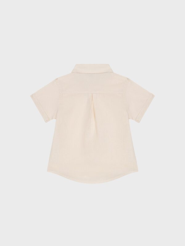 Chemise beige en lin, agréable à porter, boutique de vêtements pour enfants à Saint Martin en Haut, dans les Monts du Lyonnais