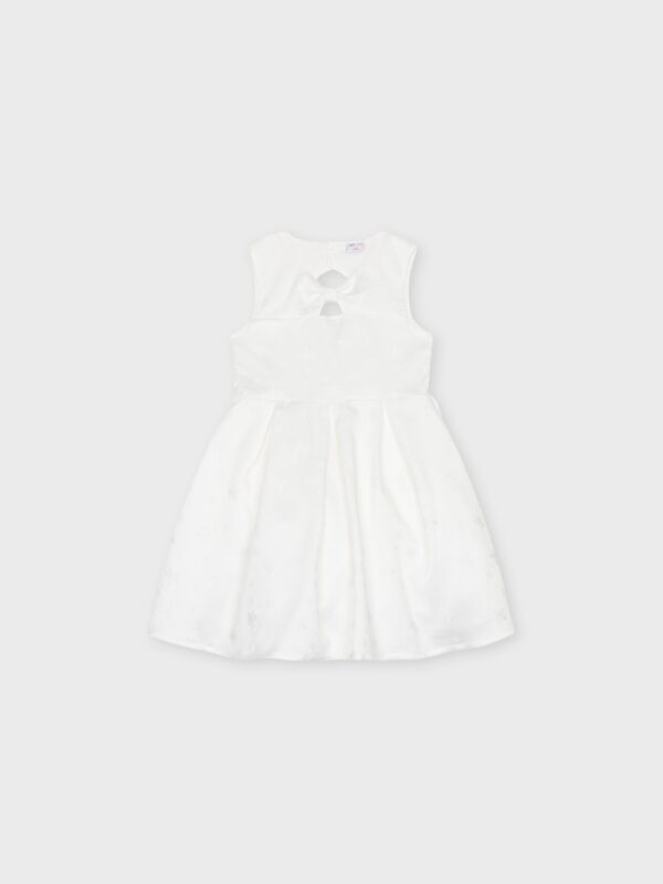 Robe de communion pour filles et ados, boutique de vêtements à Saint Martin en Haut, dans les Monts du Lyonnais