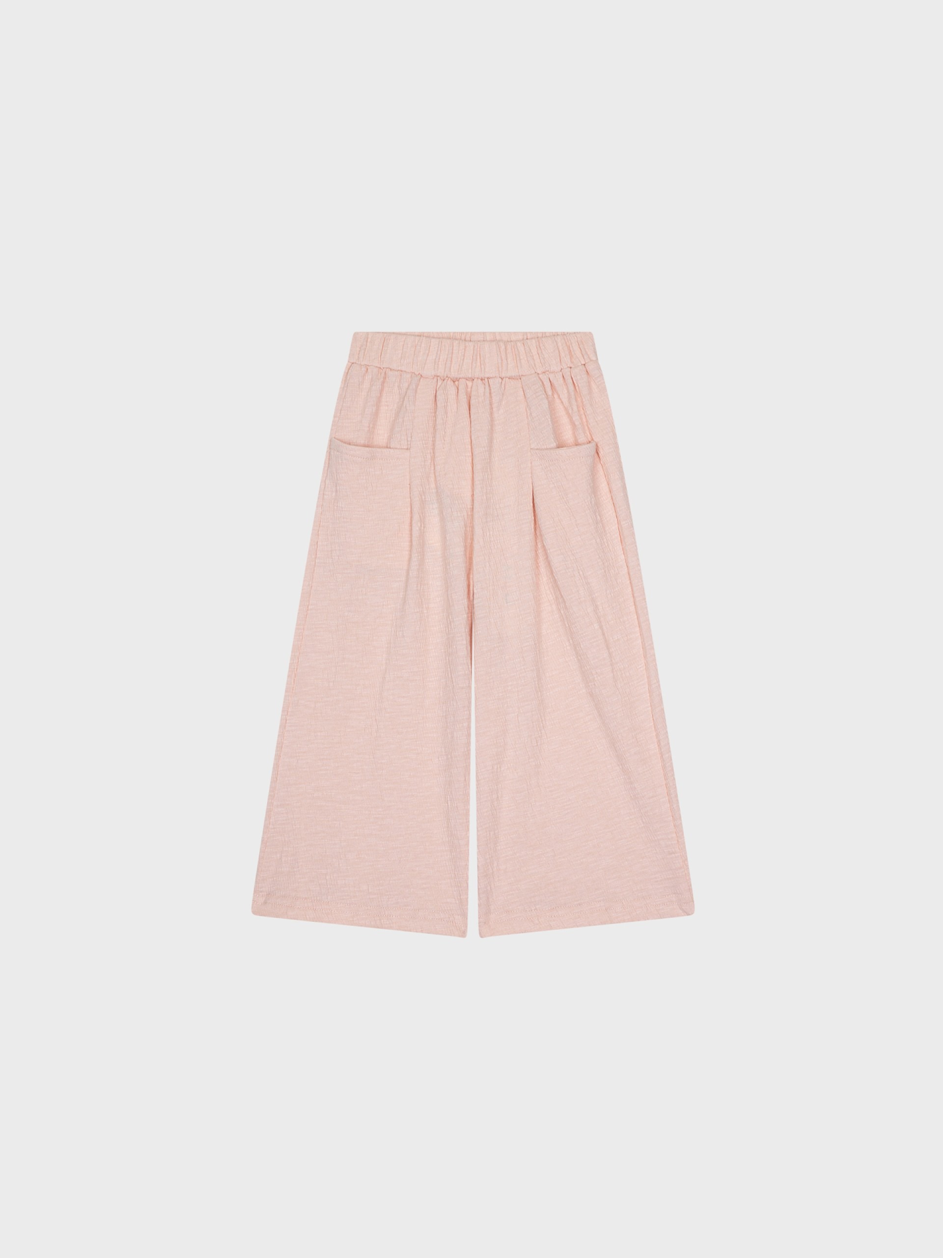 pantalon léger et fluide pour l'été pour bébé fille, boutique de vêtements pour enfants à saint martin en haut dans les monts du lyonnais