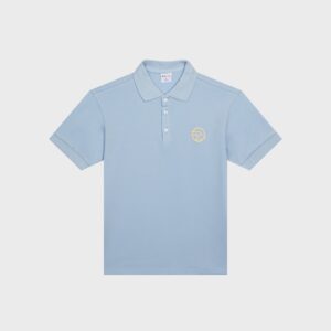 Polo bleu ciel écusson beige